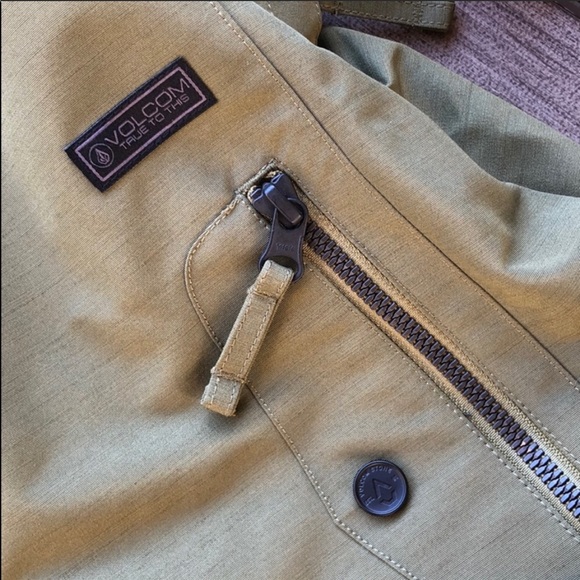 🌴🌼VOLCOM- SKI/ SNOWBOARD JACKET 🌼🌴 - Picture 9 of 16